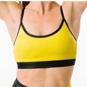 Zyia Active Yellow and Black Light N Tight Adjustable Sports Bra Size Medium